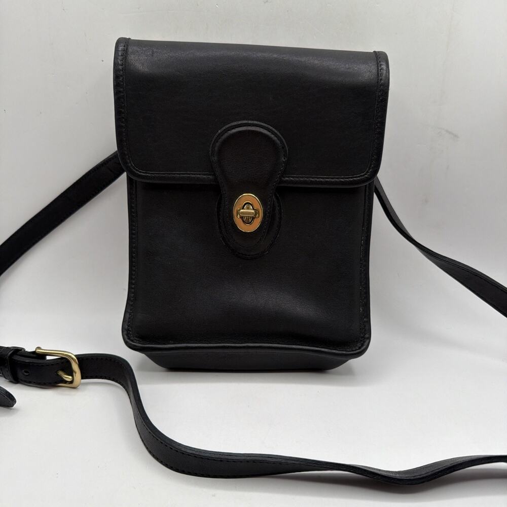 Vintage Coach Murphy Crossbody Bag Style 9930 Black Glove Tanned Leather USA Y2K